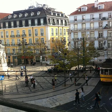 Lejlighed Apartamento No Largo Camoes