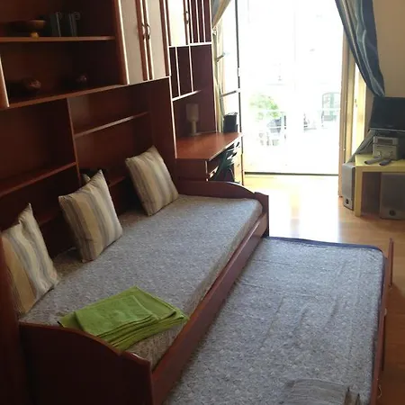 Apartamento No Largo Camoes *